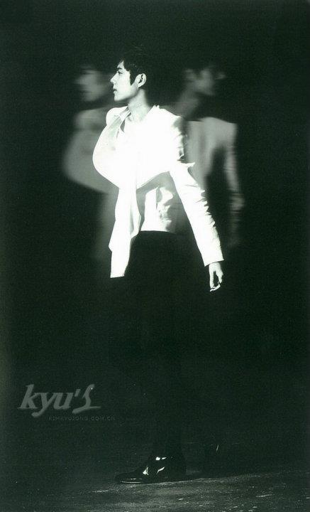 [صور] ألبوم كيم كيو جونغ ‘TURN ME ON’ 1417